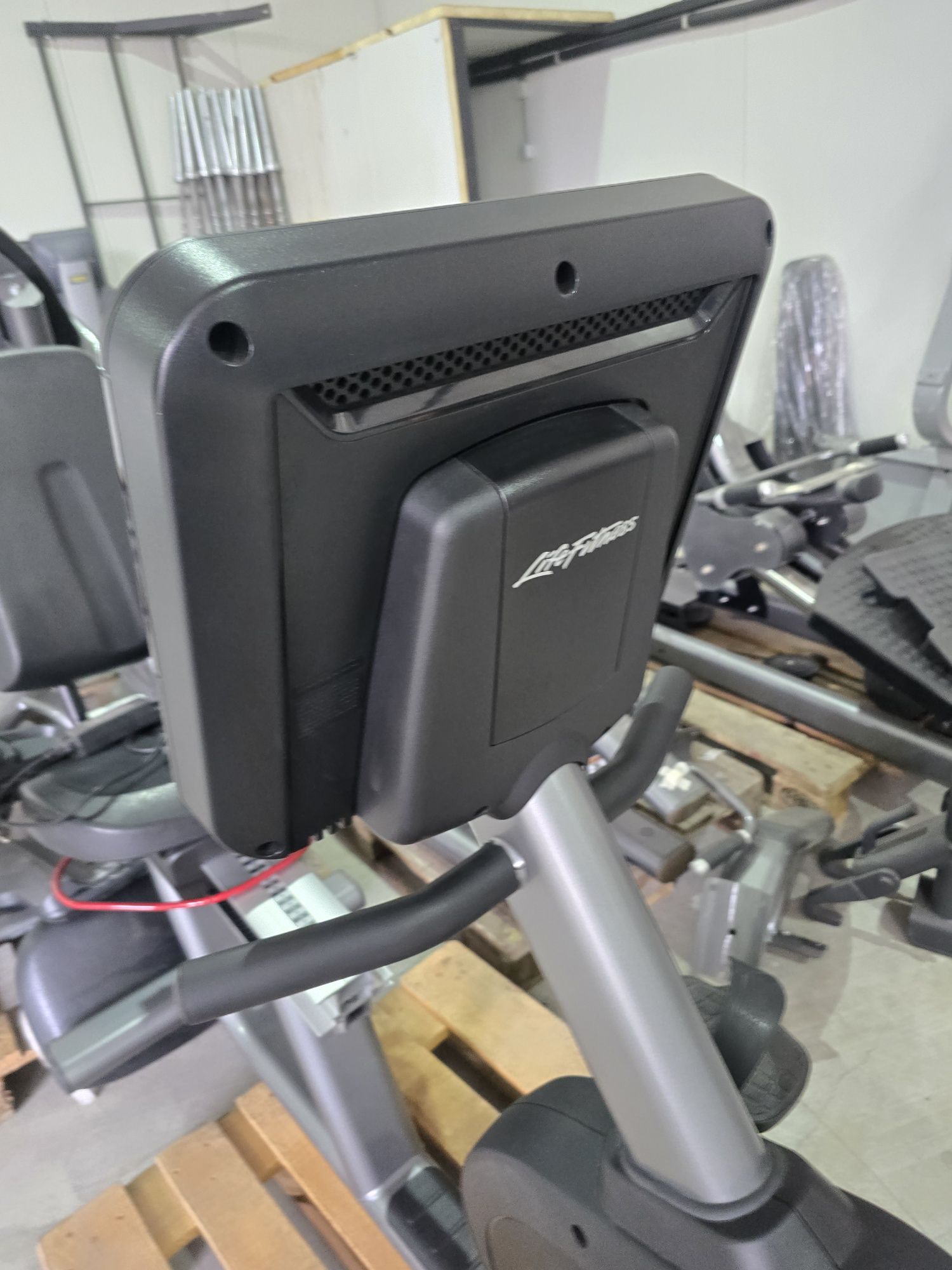 Life fitness bike лайф фитнес колело с облегалка без забежка