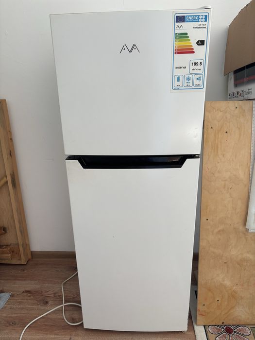 Холодильник ава