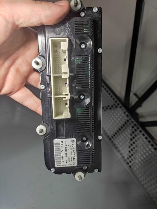 Climatronic volkswagen vw passat b6 incalzire parbriz cod 3c0907044 dc