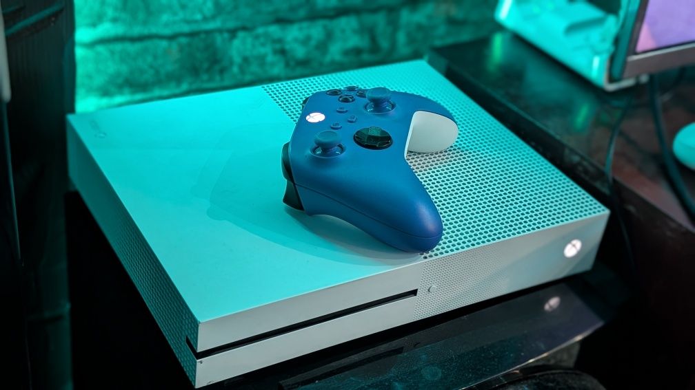 Приставка X box one S