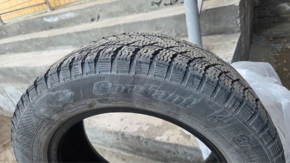 Cordiant R15 в хорошем состояний шипы