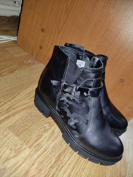 De vânzare cizmulițe de damă piele naturala