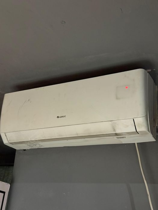 Кондиционер грее
