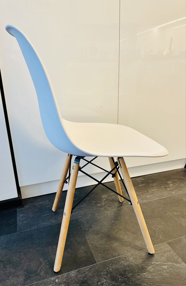 Нова Кухненска Маса с Четири стола IKEA & YUSK