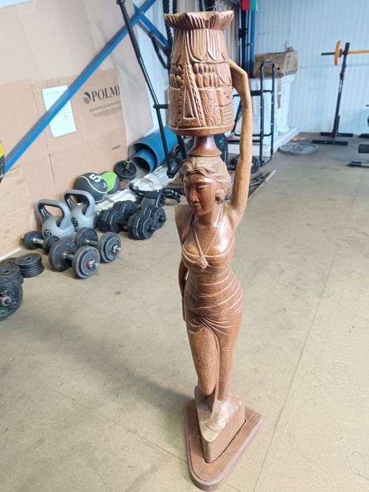 Голяма дървена статуетка от масивно дърво!