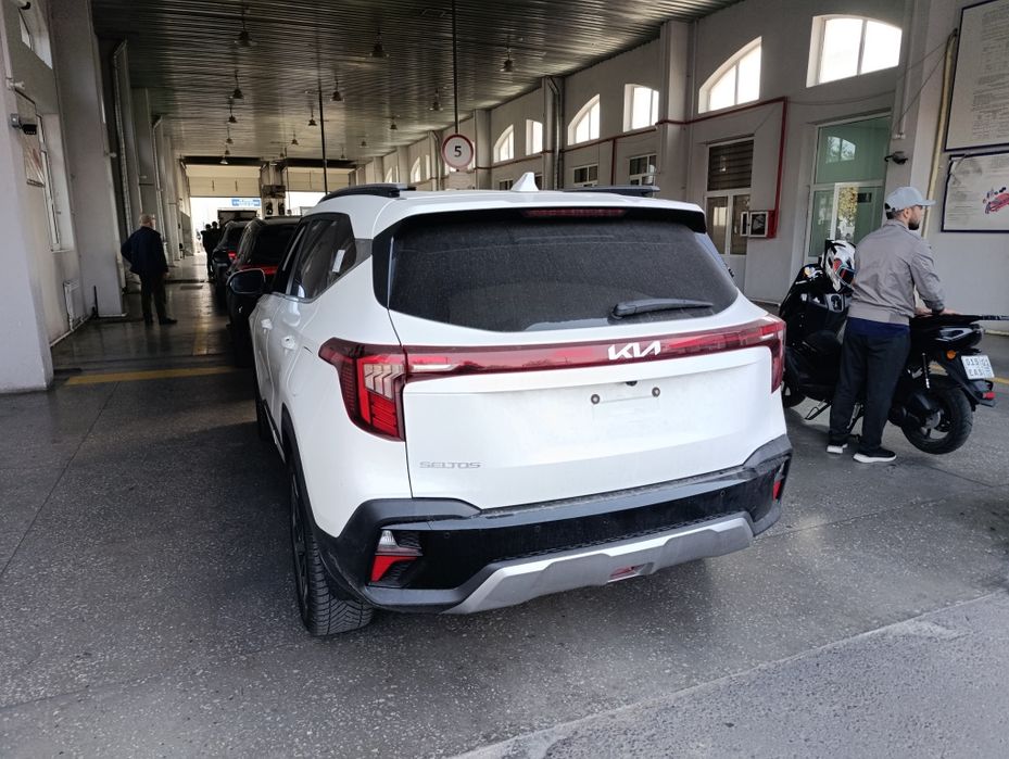 SELTOS PREMIUM 4 позиция 2024 гарантия с салона