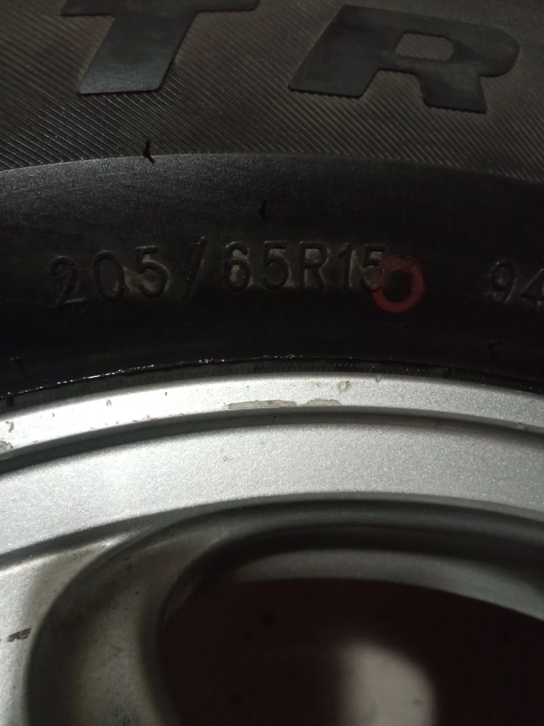 Продам шины advantex 205/65r15