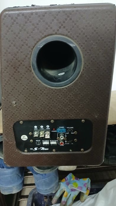 Продам сапбуфер в бу