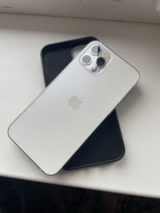 Продам Iphone 12 pro 256 gb 77 %