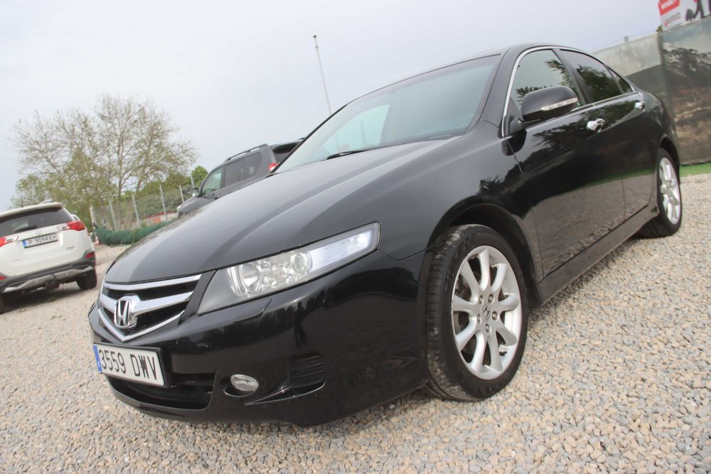 2.4i+Executive+AVTOMAT+NAV+DVD+Подгрев и Ел.Седалки Accord