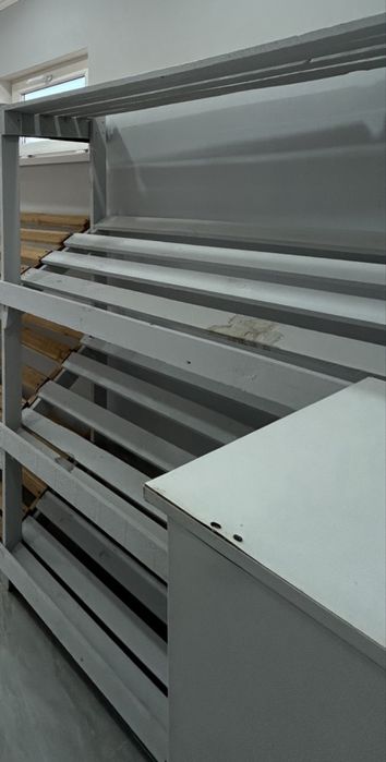 Деревянная полка