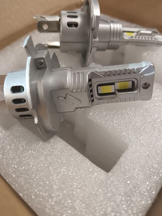 Led крушки H4 canbus комплект