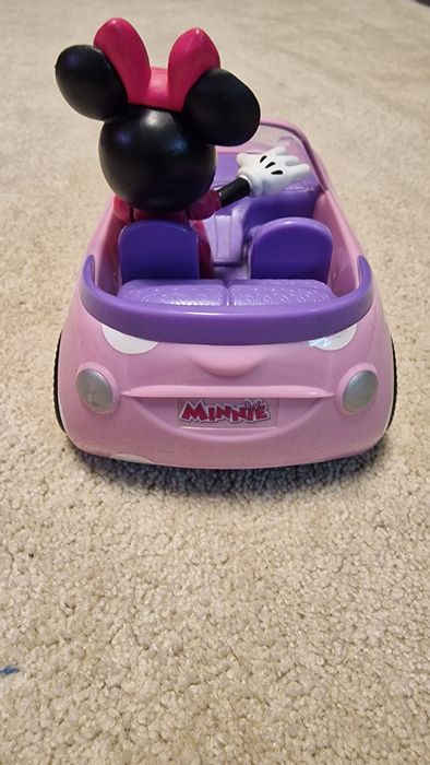 Masinuta Minnie Mouse Roadster cu telecomanda