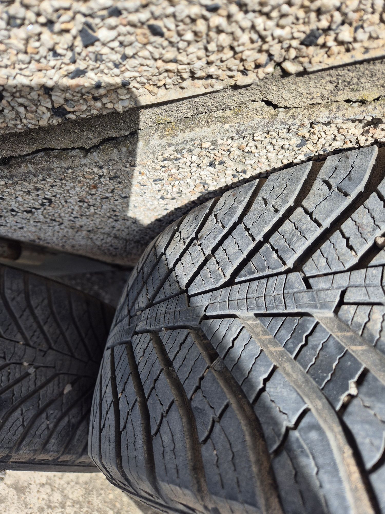 Продавам всесезонни гуми Kumho 205/55/16