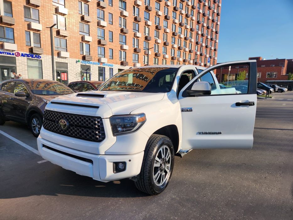 Продаётся Toyota Tundra 2019г.в