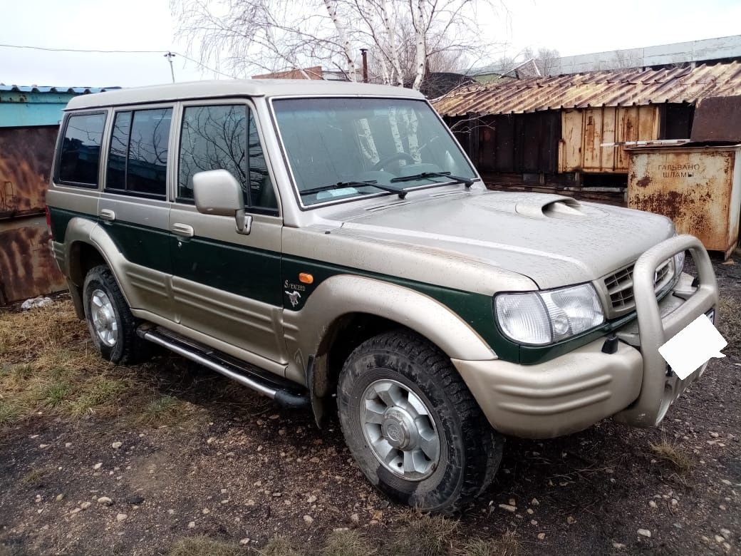 Продам машину Hyundai Galloper