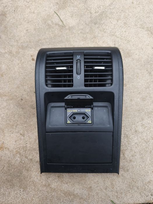 Invertor priză 230v și grile ventilație cotieră Volkswagen Passat B6