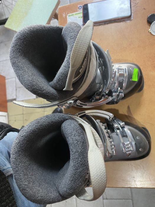 Ски обувки Atomic