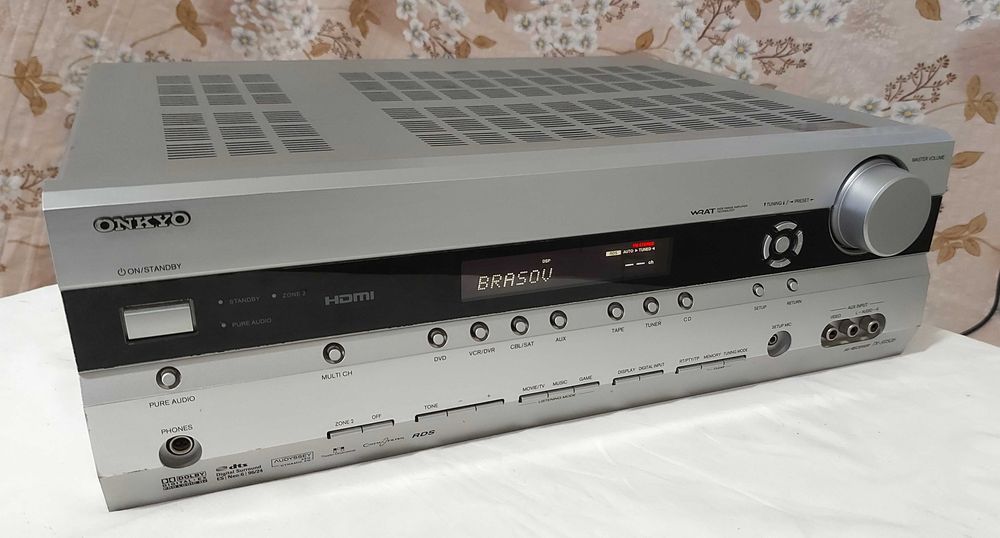 Amplificator cu radio Onkyo TX SR506