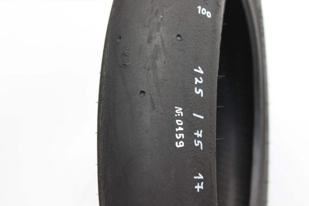 125/75-17 Мото слик Metzeler