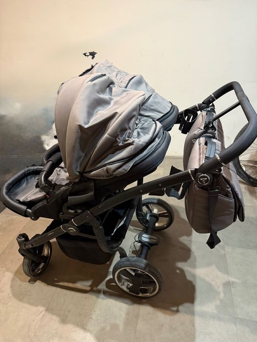 Бебешка количка за близнаци Junama