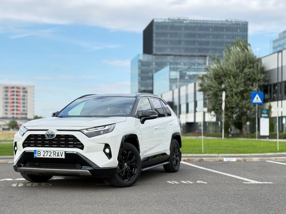Toyota RAV4 Toyota Rav 4 Hybrid AWD 222 cai echipare Exclusive Bi-Tone