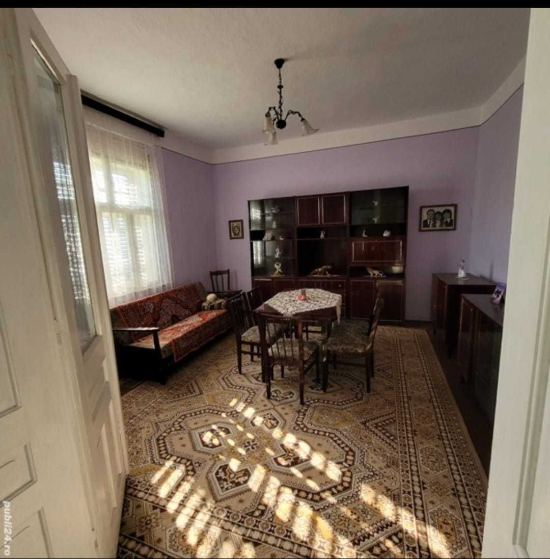 Vand casa mobilata si utilata, in com. Semlac , jud. Arad