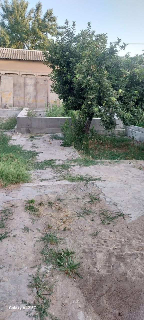 Fundamentli uy sotiladi