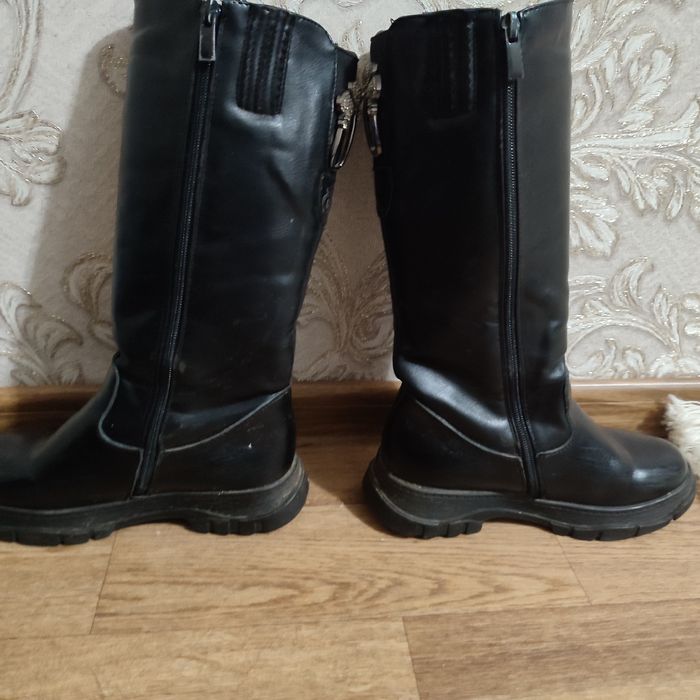 Продам зимние сапоги