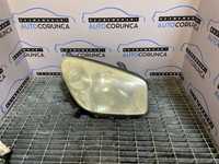 Far Dreapta Toyota RAV 4 II 2000 - 2006 SUV 4 Usi (529) Fara xenon