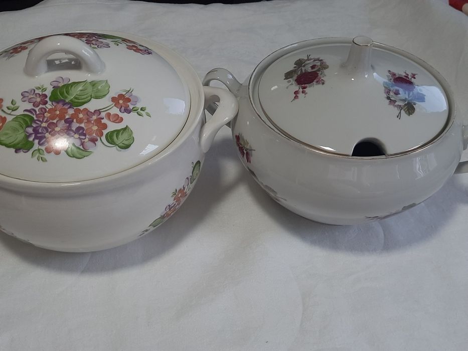 Бульонница фарфоровый