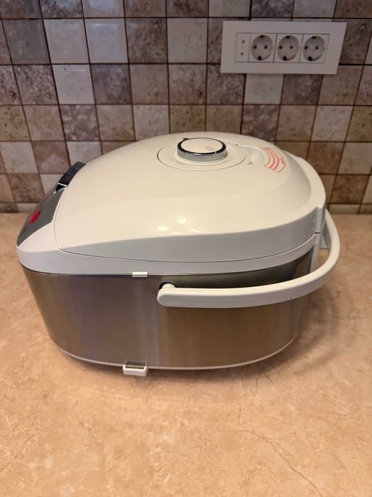 Multicooker Philips HD3037