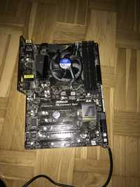 Vând placa de baza pc gaming