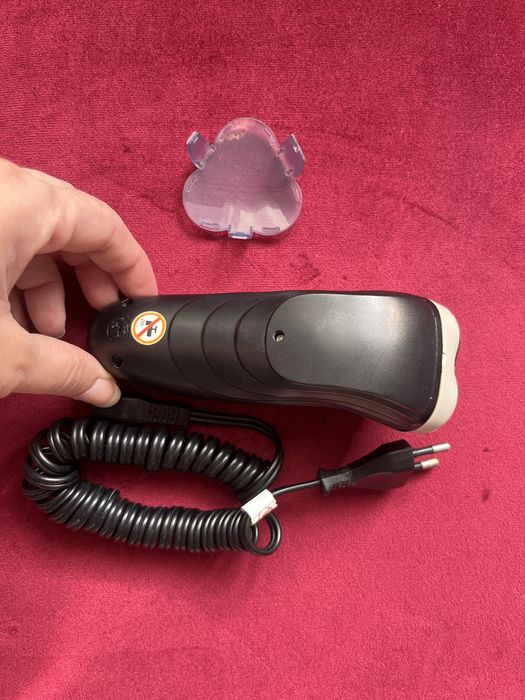 Aparas de ras Philips portabil