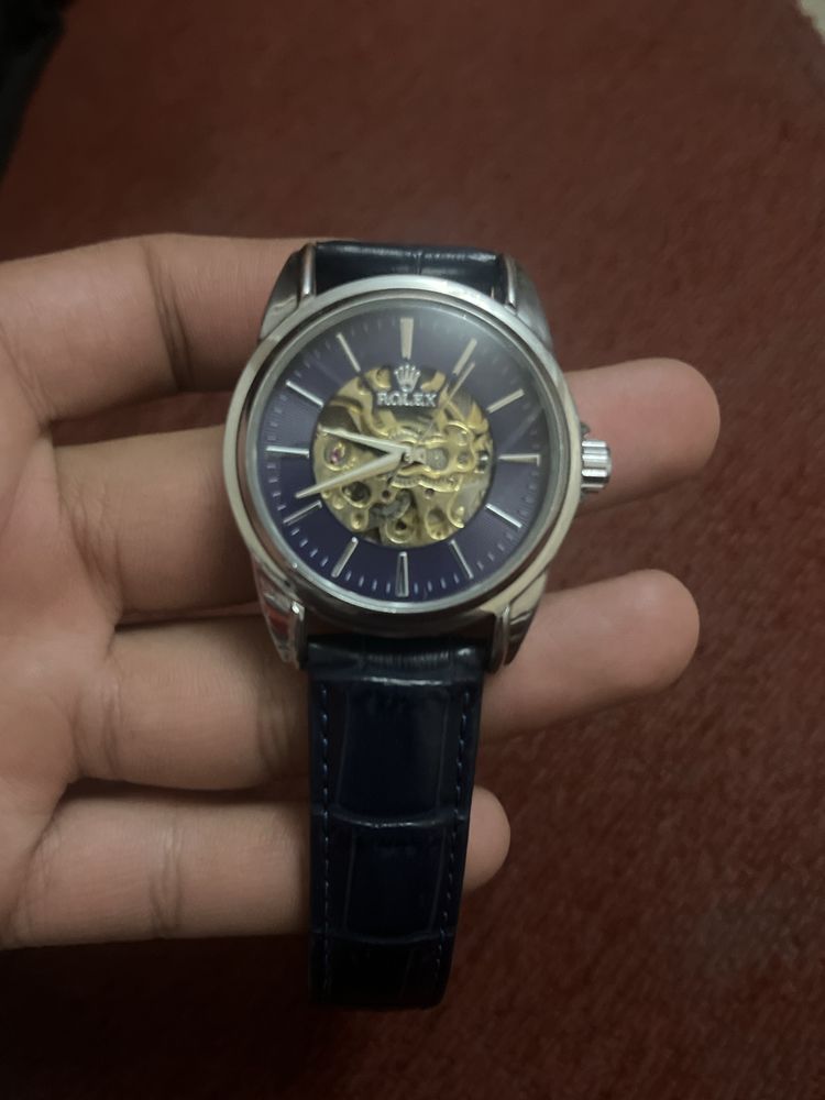 Mexanizm Rolex soat sotiladi