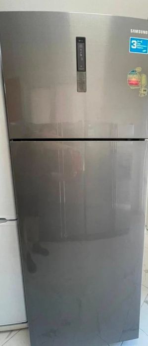Срочно продам большой рабочий холодильник самсунг