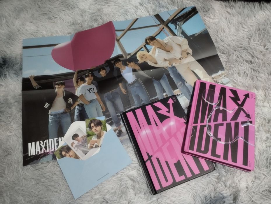 Мини-альбом Stray Kids [MAXIDENT] фотокнига + компакт-диск