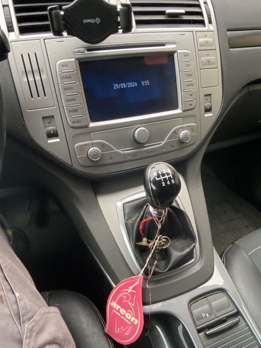 Vanzare autoturizm ford Guga