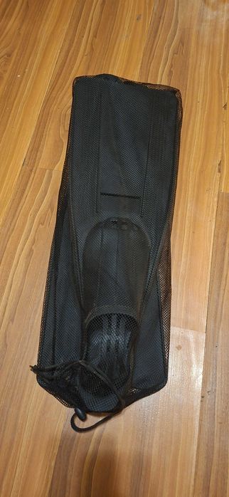 Labe de scafundari negre