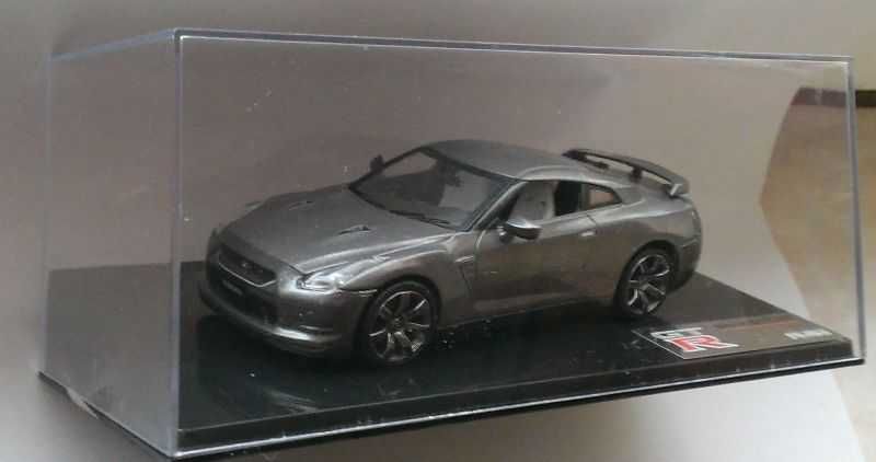 Macheta Nissan GTR R35 2007 Gri - Fujimi 1/43 GT-R