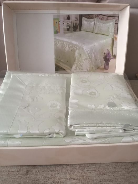 Комплект покрывало и наволочки Турция