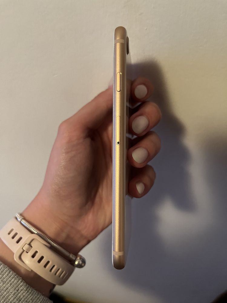 iPhone 8 - rosé gold