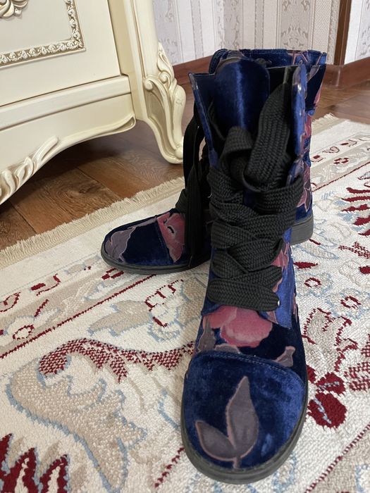 Продаю модную демисезонную обувь, сосояние отличное