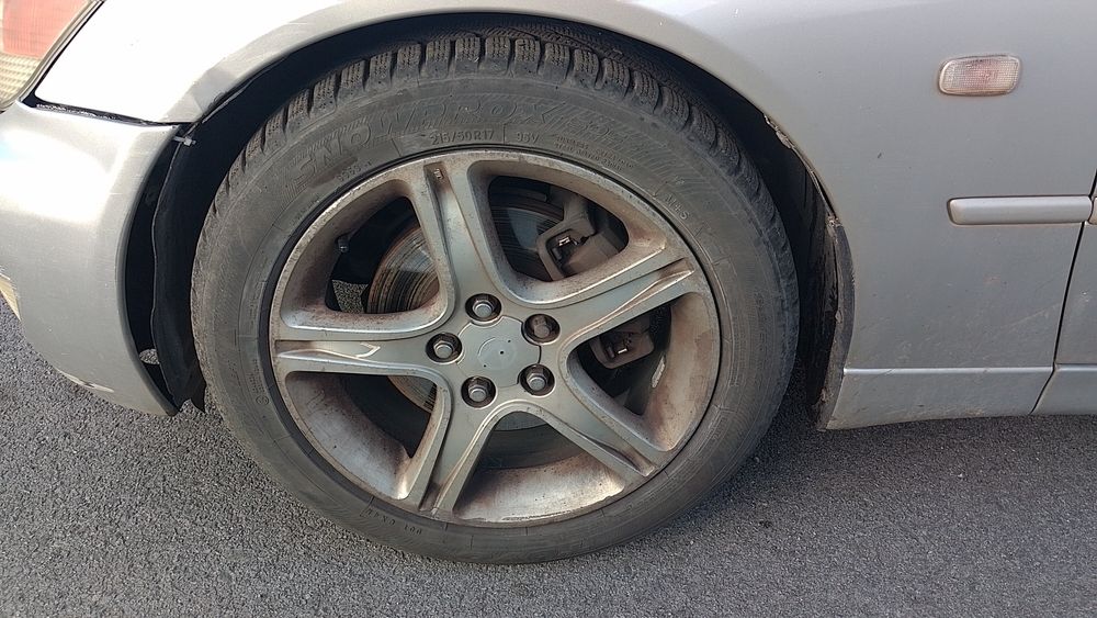 Lexus IS200 2.0 155 к.с.