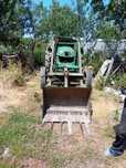 Utilaje agricol tractoras cu cupa