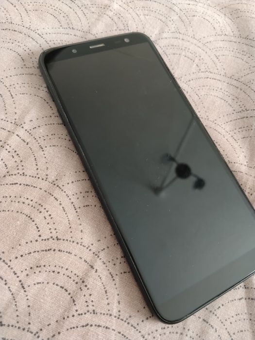 Vand sau Schimb Samsung j6 URGENT