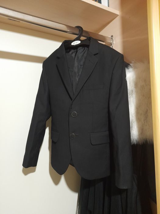 Чёрный костюм для мальчиков в школу!