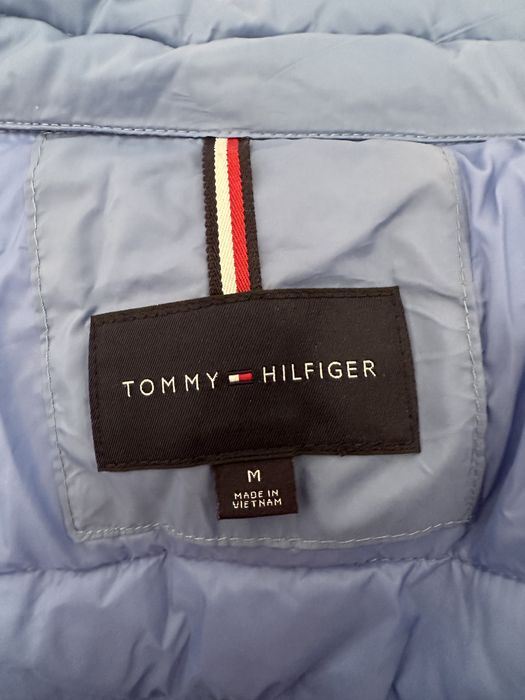 Vand geaca Tommy Hilfiger originala nouă, marime M
