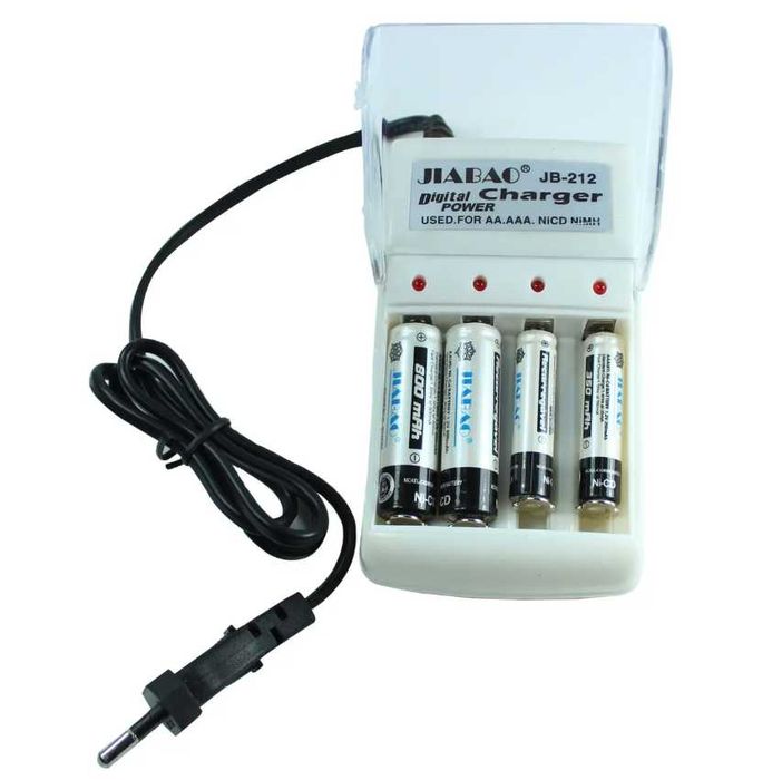 Зарядно устройство за батерии AA/AAA + 4бр.батерии