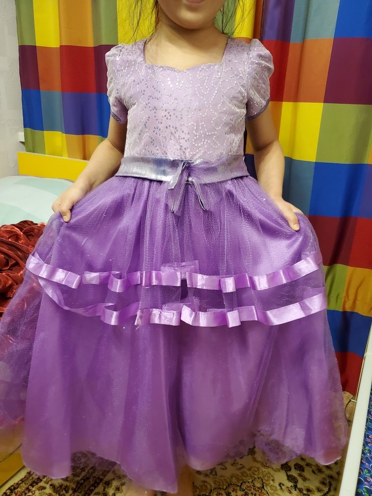 Платье на девочку 6-8 лет